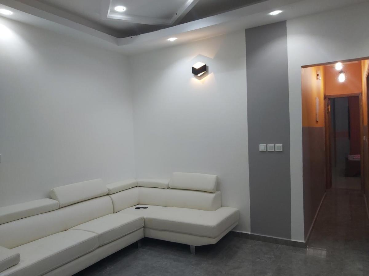 Hotel Appart B4U Яунде Экстерьер фото