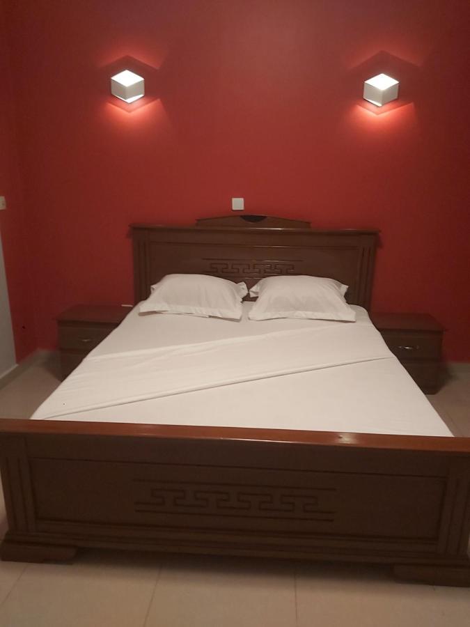 Hotel Appart B4U Яунде Экстерьер фото