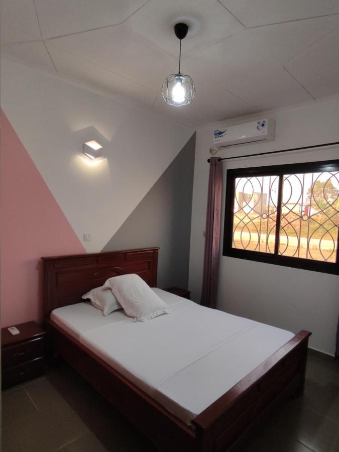 Hotel Appart B4U Яунде Экстерьер фото
