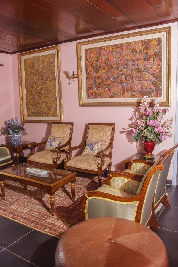 Hotel Appart B4U Яунде Экстерьер фото